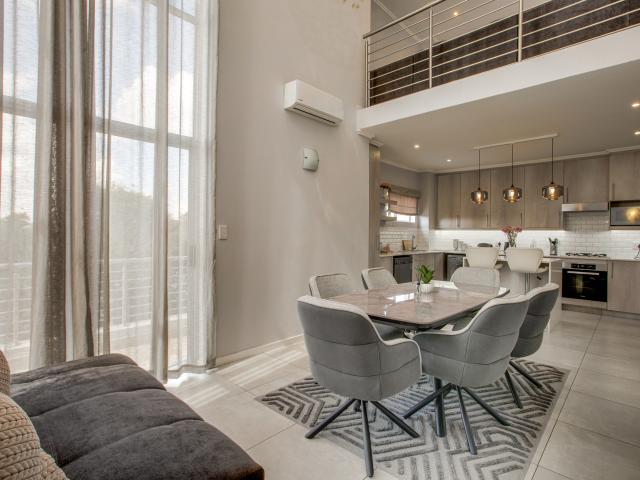 Apartment for sale in Sandton, City of Johannesburg Metropolitan Municipality