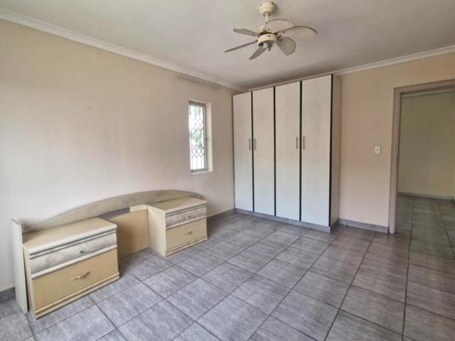 Apartment for rent in Seaview, Kwazulu-natal