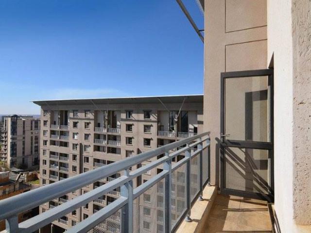 Apartment for sale in Johannesburg, North & Sandton