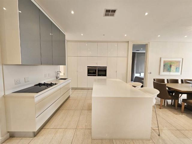 Apartment for sale in Johannesburg, North & Sandton
