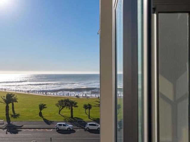 Apartment for sale in Cape Town, Western Cape
