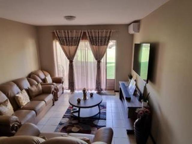 Apartment for rent in Seaview, Kwazulu-natal