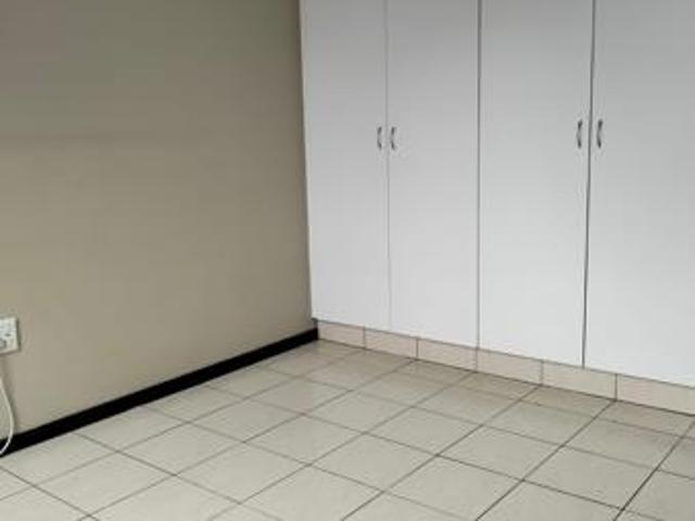 Apartment for rent in Seaview, Kwazulu-natal