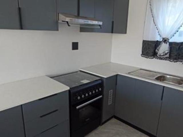 Apartment for rent in Seaview, Kwazulu-natal