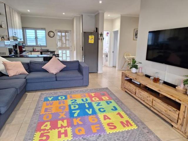 Apartment for rent in Seaview, Kwazulu-natal