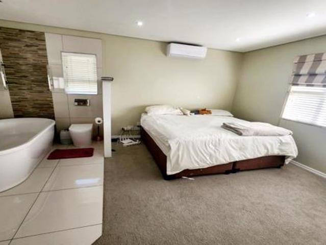 Apartment for rent in Seaview, Kwazulu-natal