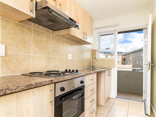 Apartment for rent in Muizenberg, City of Cape Town