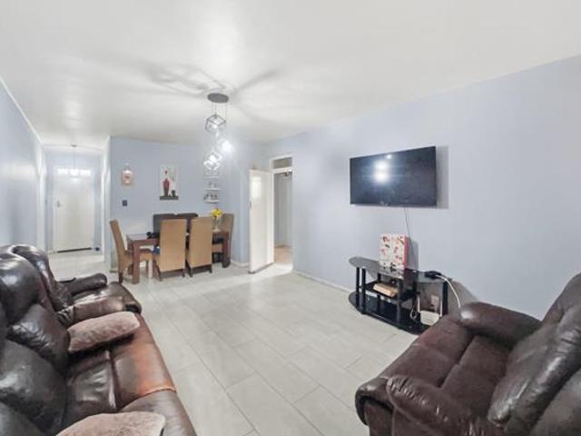 Apartment for rent in Seaview, Kwazulu-natal