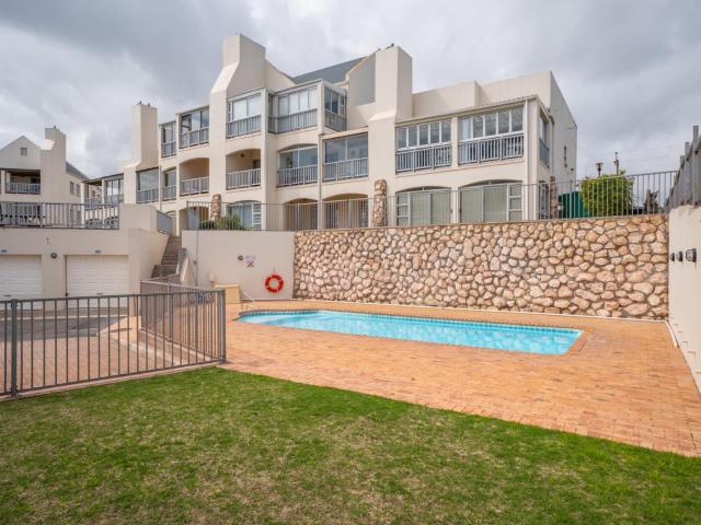 Apartment for rent in West Coast, Britannia Bay