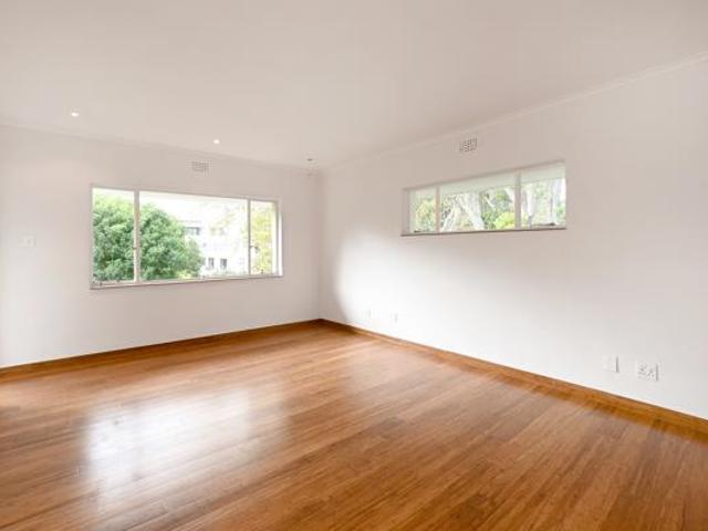 Apartment for sale in Cape Town, Western Cape
