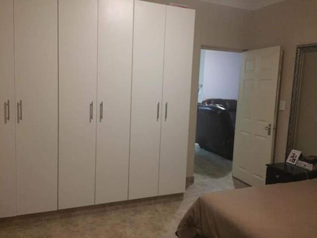 Apartment for rent in Seaview, Kwazulu-natal