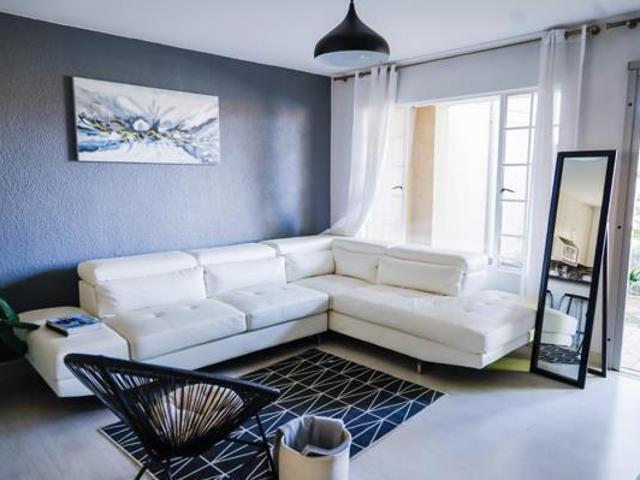 Apartment for rent in Seaview, Kwazulu-natal