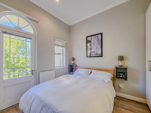 Apartment for sale in Cape Town, Western Cape
