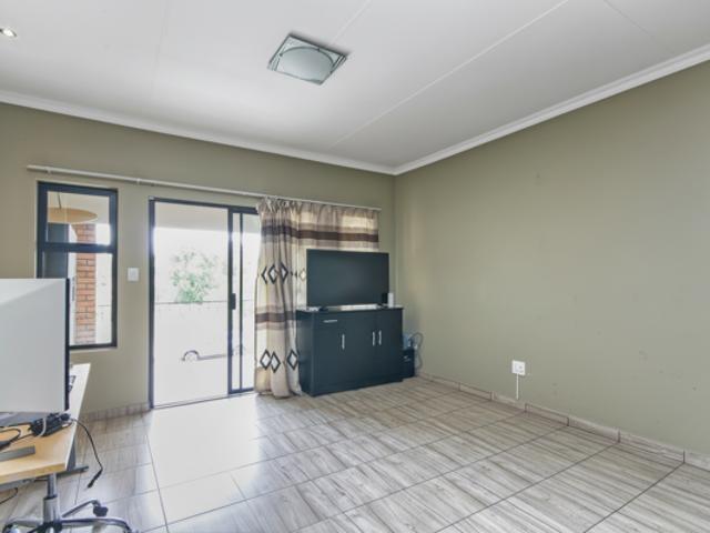 Apartment for sale in Vosloorus, Gauteng