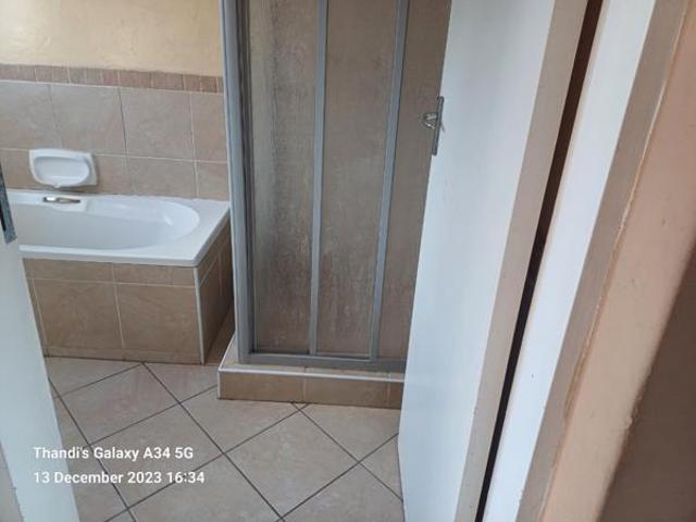 Apartment for sale in Vosloorus, Gauteng