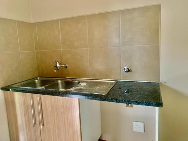 Apartment for sale in Vosloorus, Gauteng