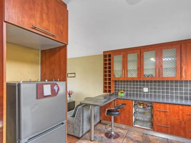 Apartment for sale in Vosloorus, Gauteng