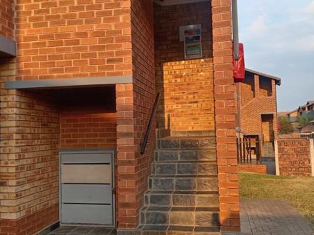 Apartment for sale in Vosloorus, Gauteng
