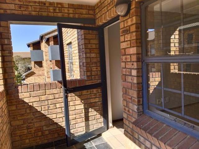 Apartment for sale in Vosloorus, Gauteng