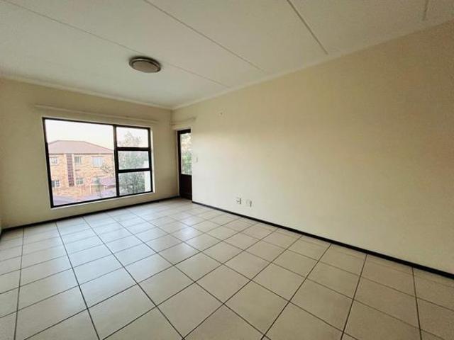 Apartment for sale in Vosloorus, Gauteng