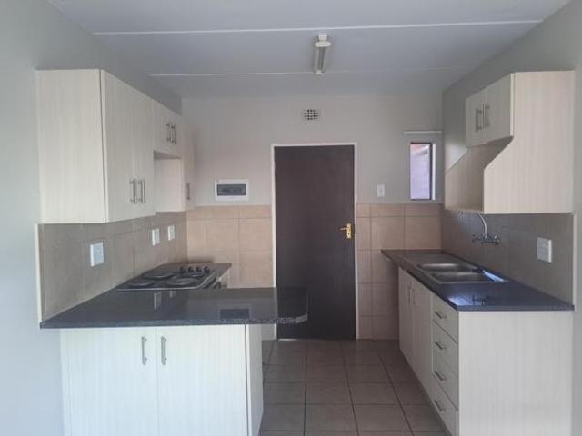 Apartment for sale in Vosloorus, Gauteng