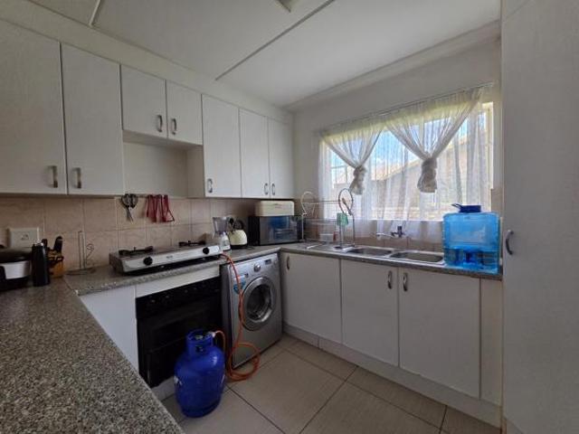 Apartment for sale in Vosloorus, Gauteng