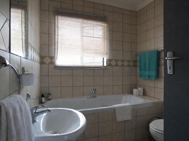 Apartment for sale in Vosloorus, Gauteng