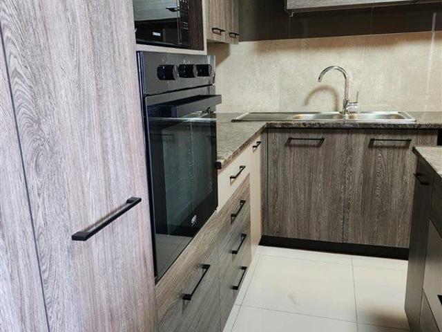 Apartment for rent in Seaview, Kwazulu-natal