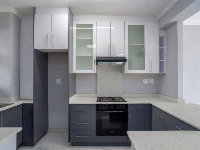 Apartment for sale in Seaview, Kwazulu-natal