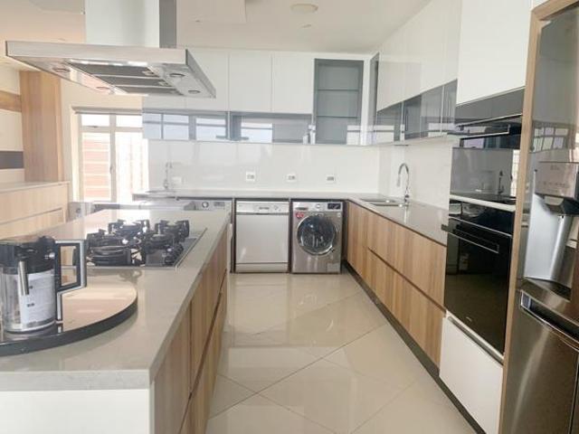 Apartment for rent in Seaview, Kwazulu-natal
