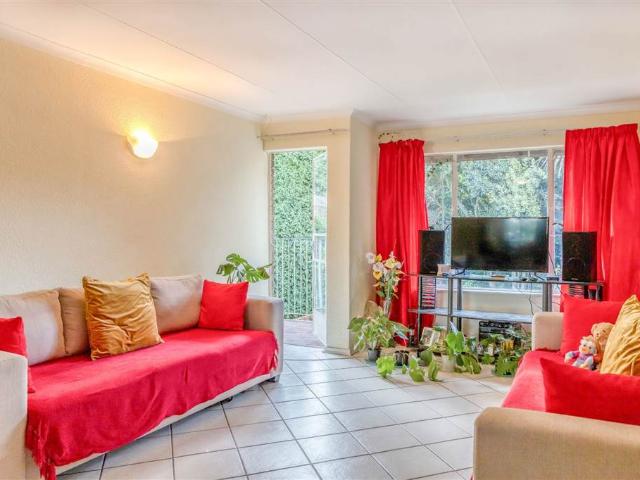 Apartment for sale in Johannesburg, North & Sandton
