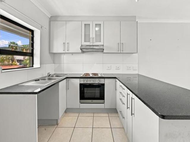 Apartment for sale in Bergsig, Durbanville