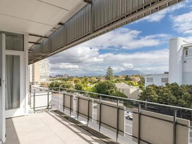 Apartment for sale in Cape Town, Western Cape