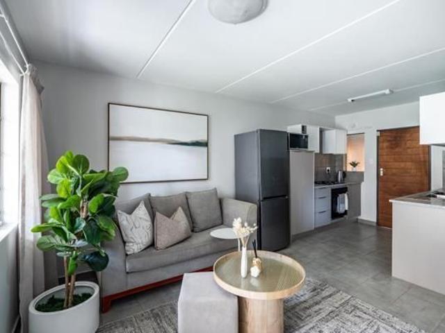 Apartment for rent in Oakdene, Vosloorus