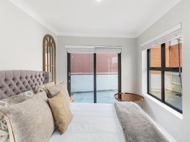 Apartment for sale in Cape Town, Western Cape