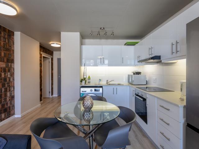 Apartment for rent in Southern Suburbs, Western Cape