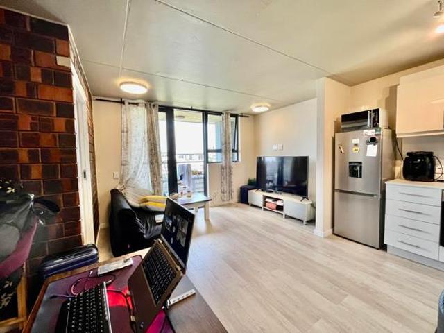 Apartment for sale in Cape Town, Western Cape