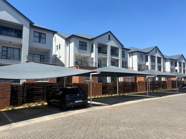 Apartment for rent in Meadowhurst, Randburg