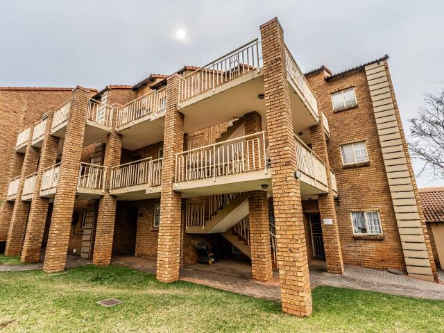Apartment for sale in Waterkloof, Gauteng