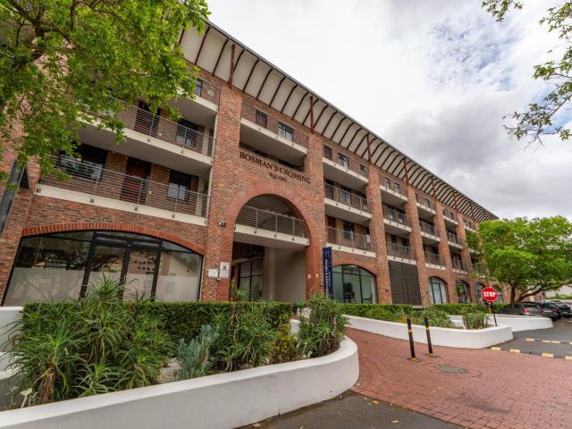 Apartment for sale in Stellenbosch, Stellenbosch Local Municipality