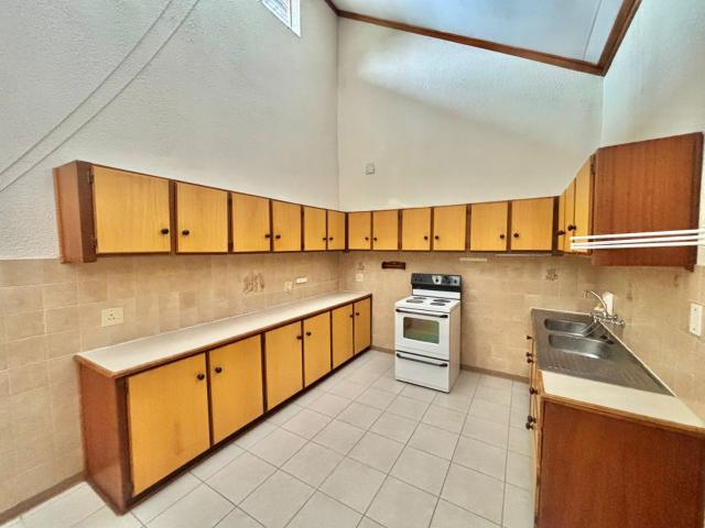 Apartment for sale in Dr Kenneth Kaunda, North West