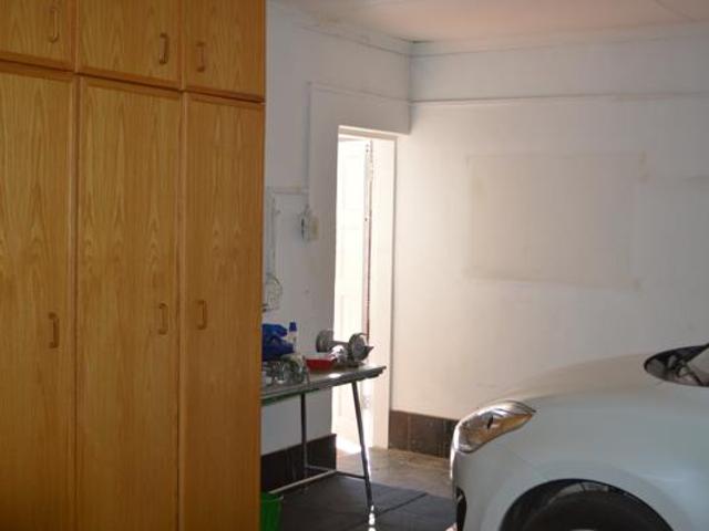 Apartment for sale in Dr Kenneth Kaunda, North West