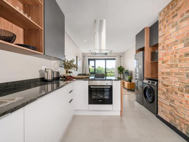 Apartment for sale in Port Elizabeth, Eastern Cape