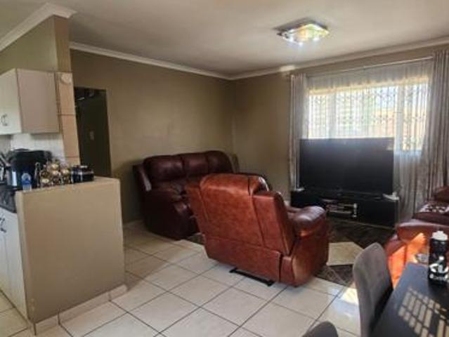 Apartment for rent in Seaview, Kwazulu-natal