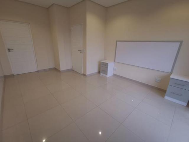 Apartment for rent in Seaview, Kwazulu-natal