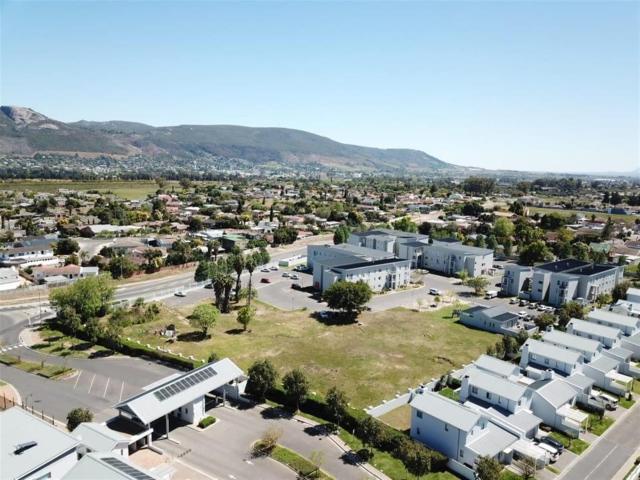 Apartment for sale in Paarl, Western Cape
