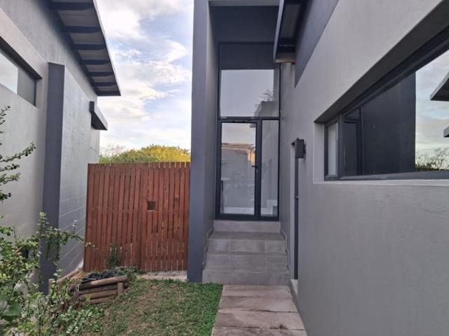 Apartment for rent in Princess Grant, Kwazulu-natal
