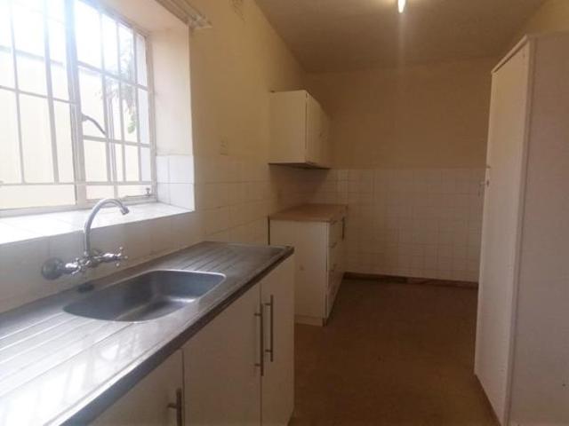 Apartment for sale in Empangeni, uMhlathuze Local Municipality