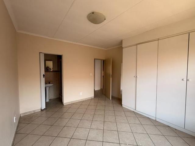 Apartment for rent in Waterkloof, Gauteng