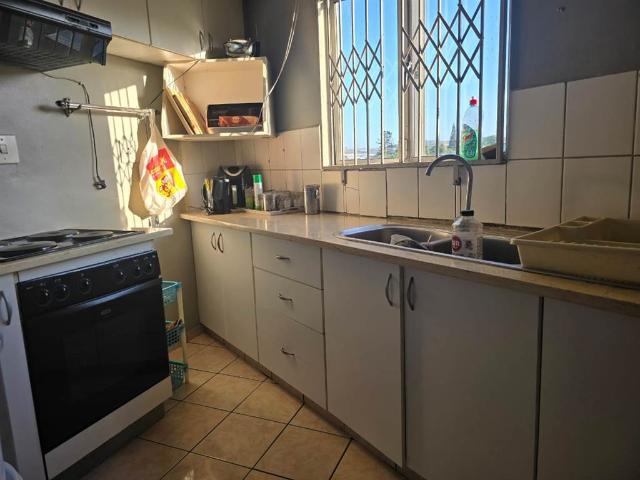 Apartment for sale in Mount Moreland, Kwazulu-natal
